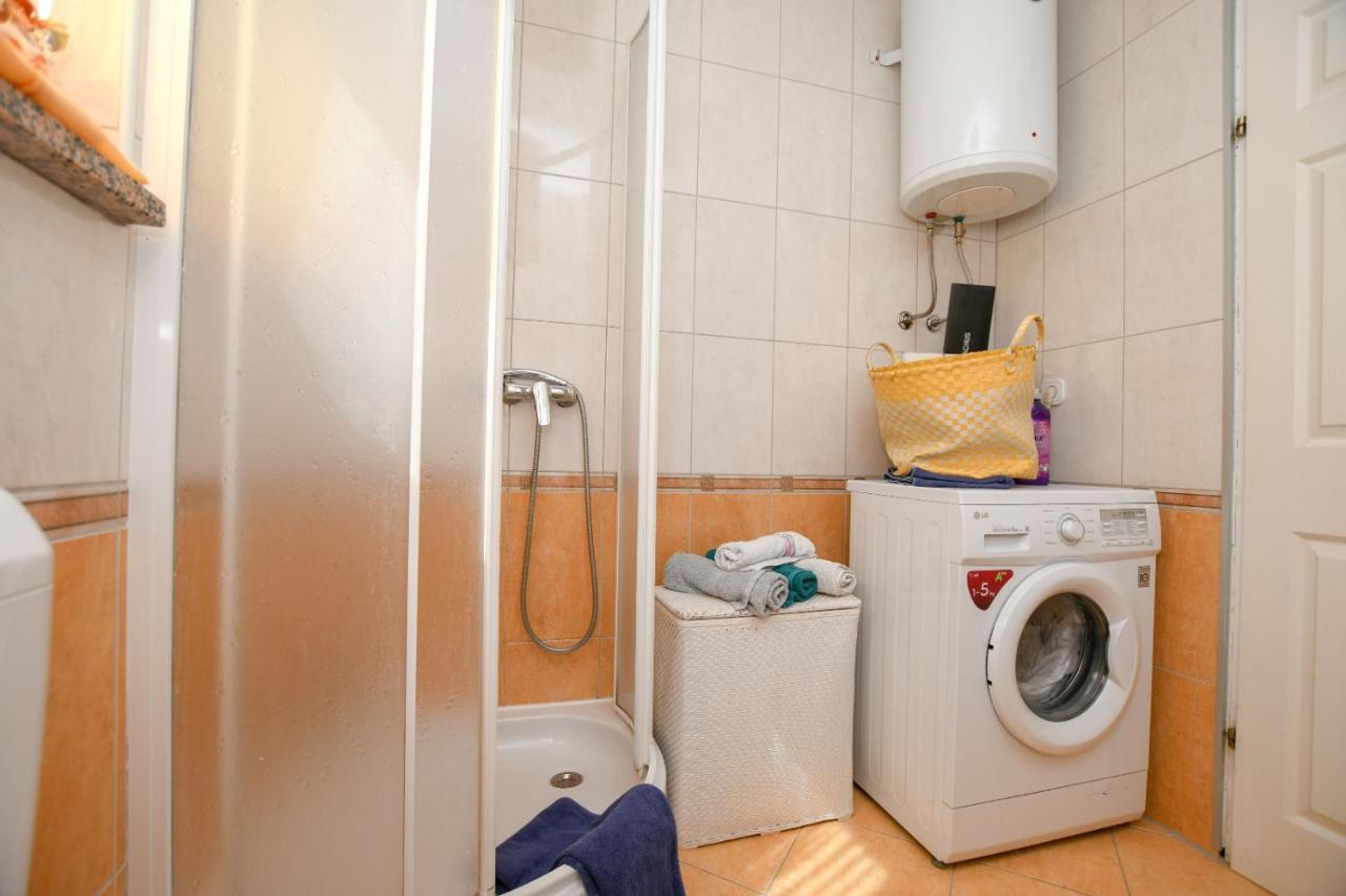 Apartment Emilija Porec Luaran gambar